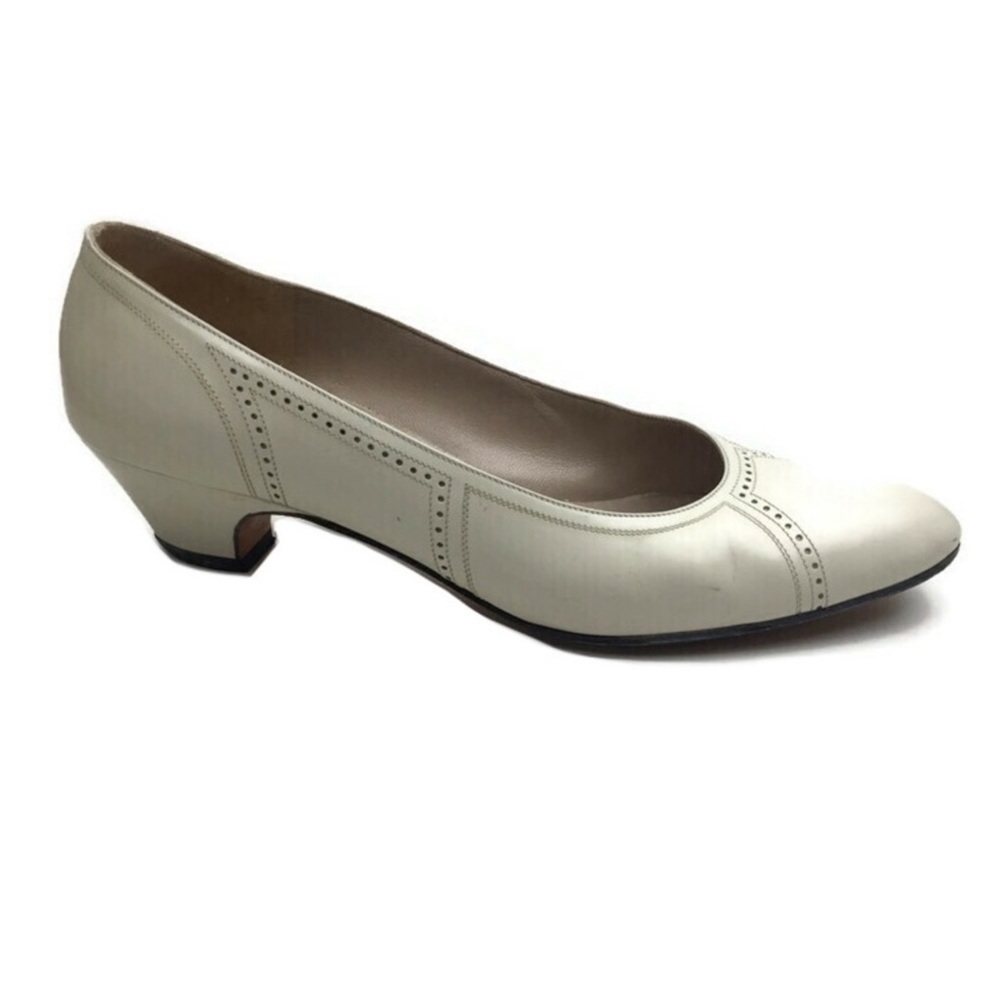 Salvatore Ferragamo Lenza Ice Beige Leather Oxford Style Heels Size 7 Narrow